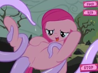 Pinkamena vardır xxx klips ile tentacles