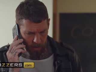 Brazzers - बड़ा चूची मिल्फ stacey saran cucks हज़्बेंड साथ नेबर