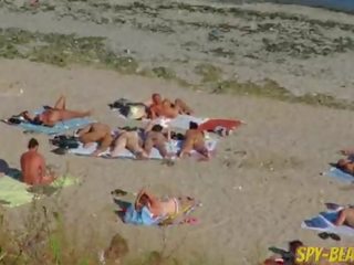 Voyeur strand amatør naken milfs fitte og rumpe nær opp
